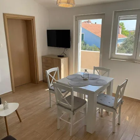 Apartman Regina *